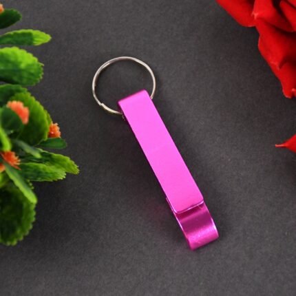 Metal Bottle Opener Keychain Durable Compact Design for Easy Access (1 Pc)